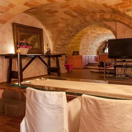 Apartmán Marcheamore - Bottega Di Giacomino For Art Lovers, With Private Courtyard *