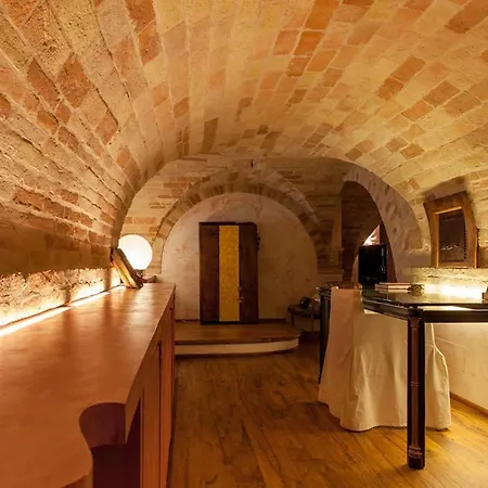 Marcheamore - Bottega Di Giacomino For Art Lovers, With Private Courtyard