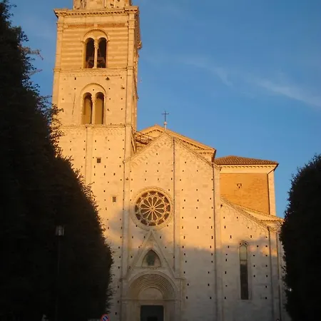 Apartment Marcheamore - Bottega Di Giacomino For Art Lovers, With Private Courtyard Fermo